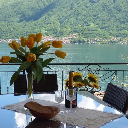Sleeps 6 * Sala Comacina